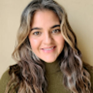 Meet your Posher, Danaelle